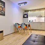 Studio Apartment With Projector And Balcony Between Main Square And Kazimierz Quarter
