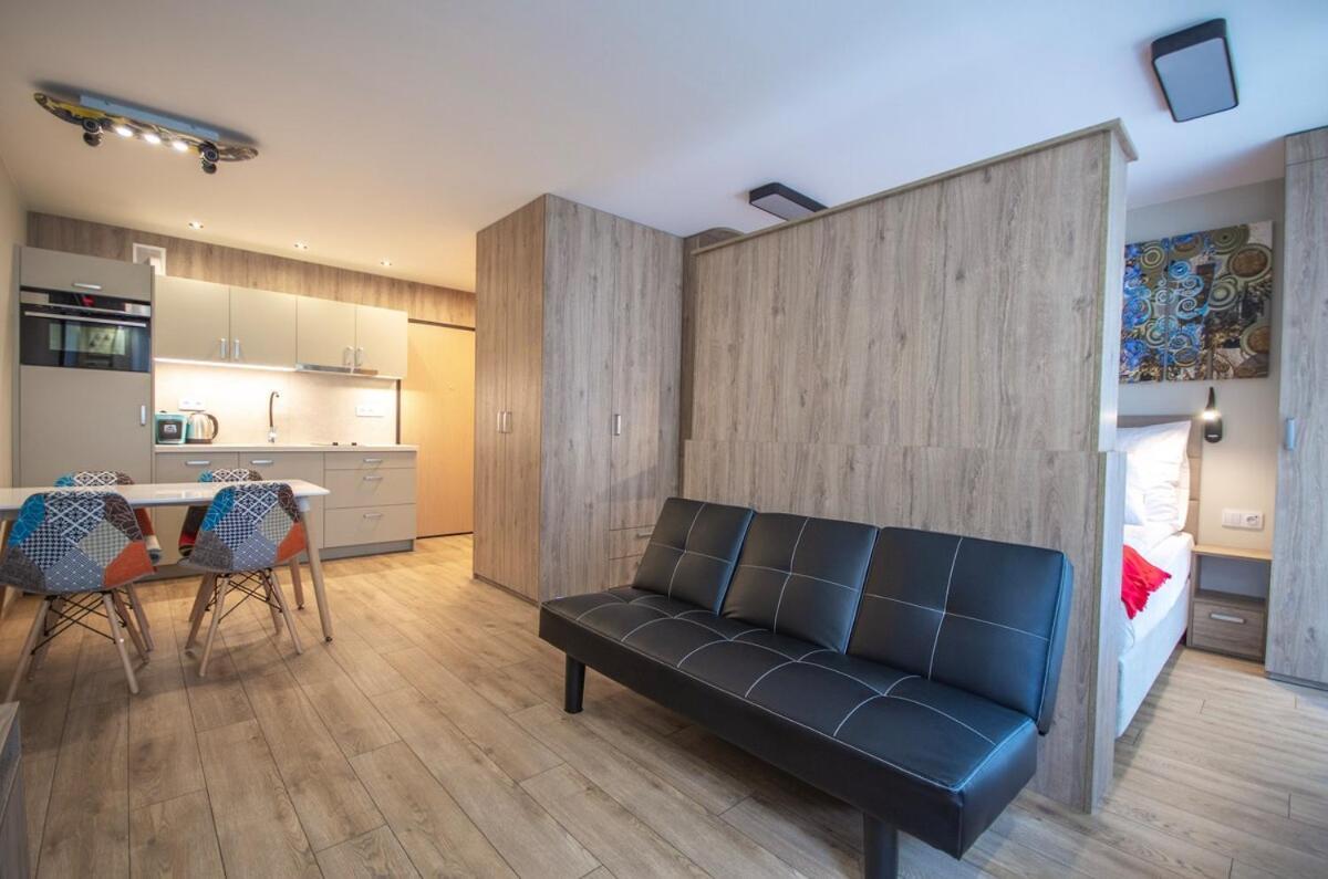 Apartment With Projector And Balcony Between Main Square And Kazimierz Quarter