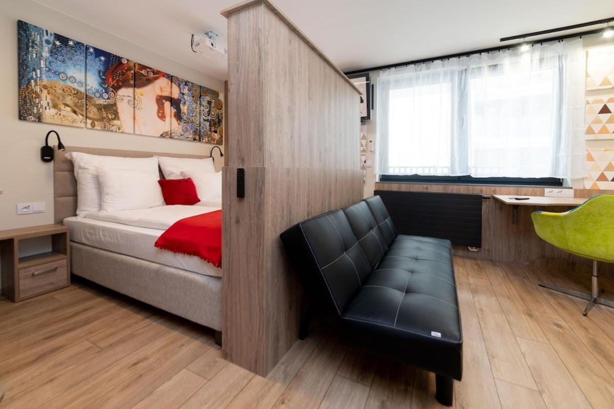 Apartment With Projector And Balcony Between Main Square And Kazimierz Quarter *