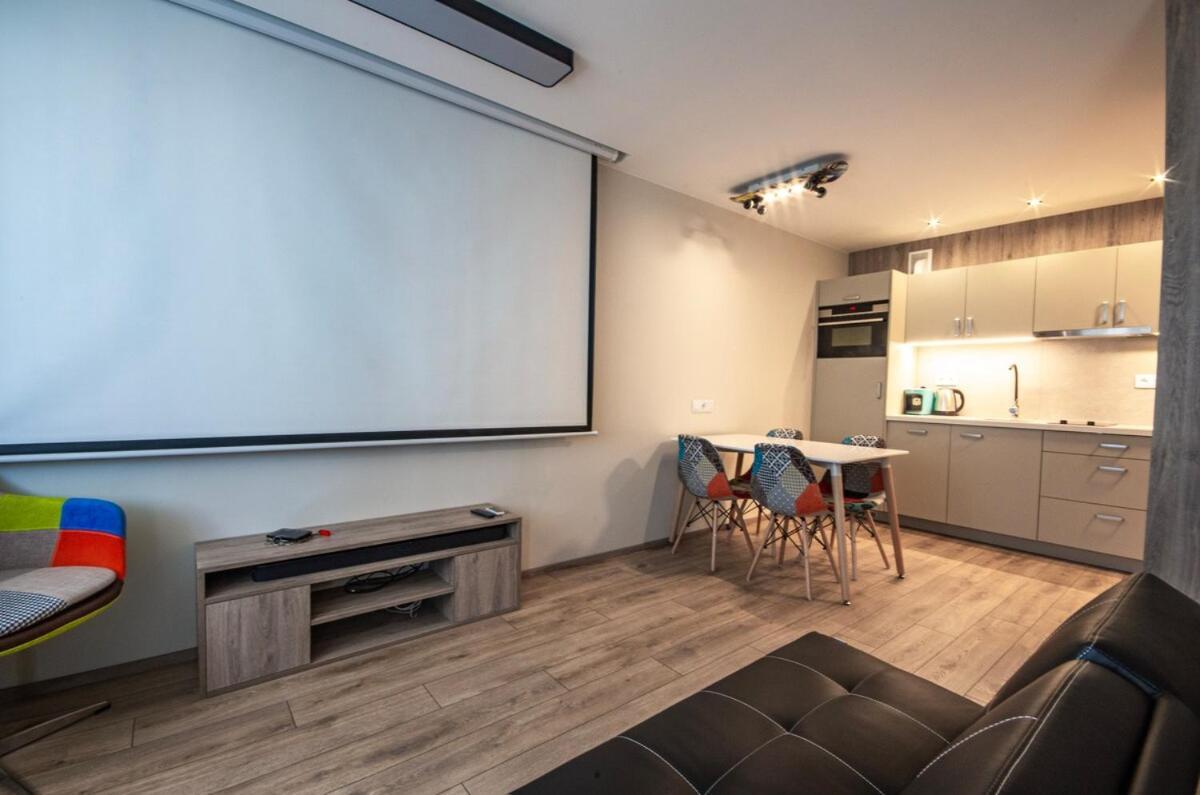With Projector And Balcony Between Main Square And Kazimierz Quarter Apartament *